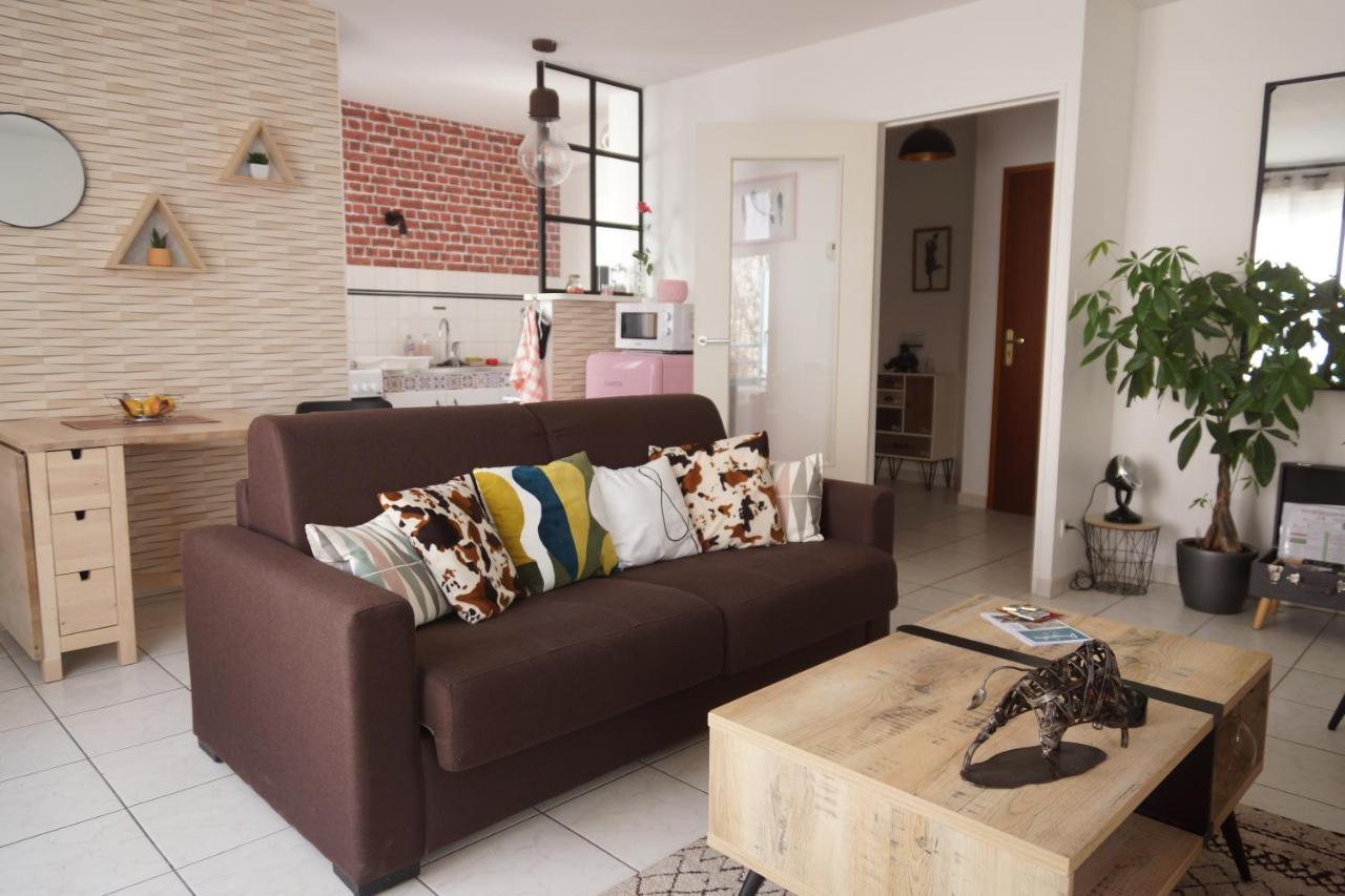 Le Pompidou T2 Pour 2 A 4 Pers Avec Parking Prive & Balcon Place Ney Angers Bagian luar foto